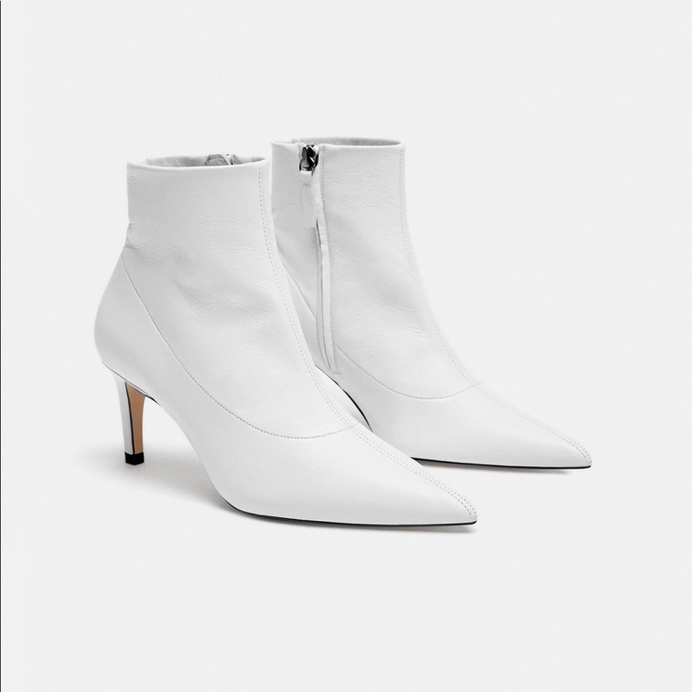 Zara white ankle skinny boots